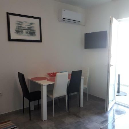 Apartmani Korina Starigrad Paklenica Exterior foto