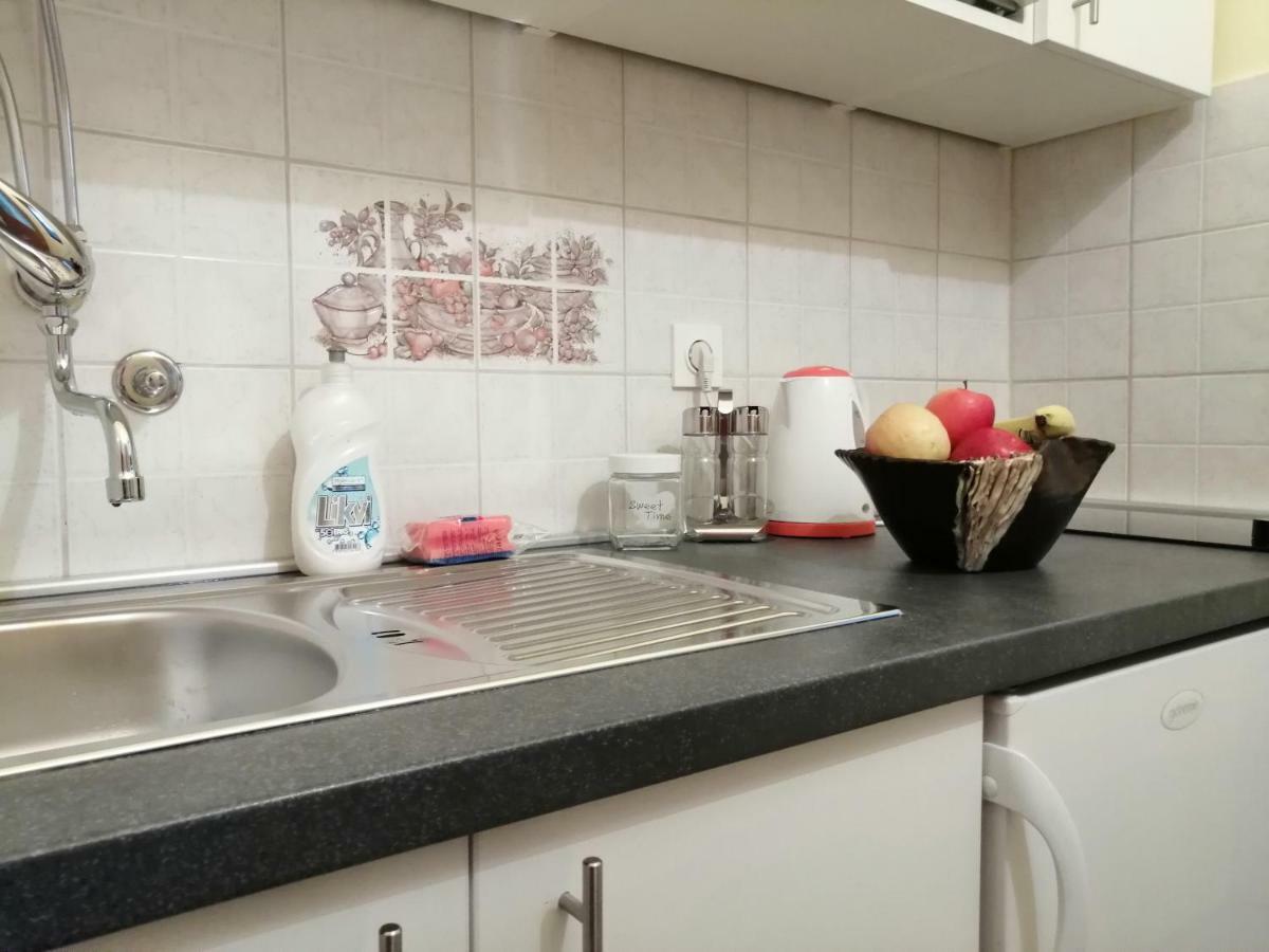 Apartmani Korina Starigrad Paklenica Exterior foto